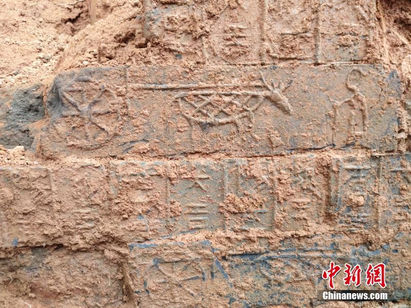 赛博朋克2077传说不朽武器退路的属性效果怎么样